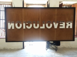 Back view of the "Revolución" piece, by Lidzie Alvisa